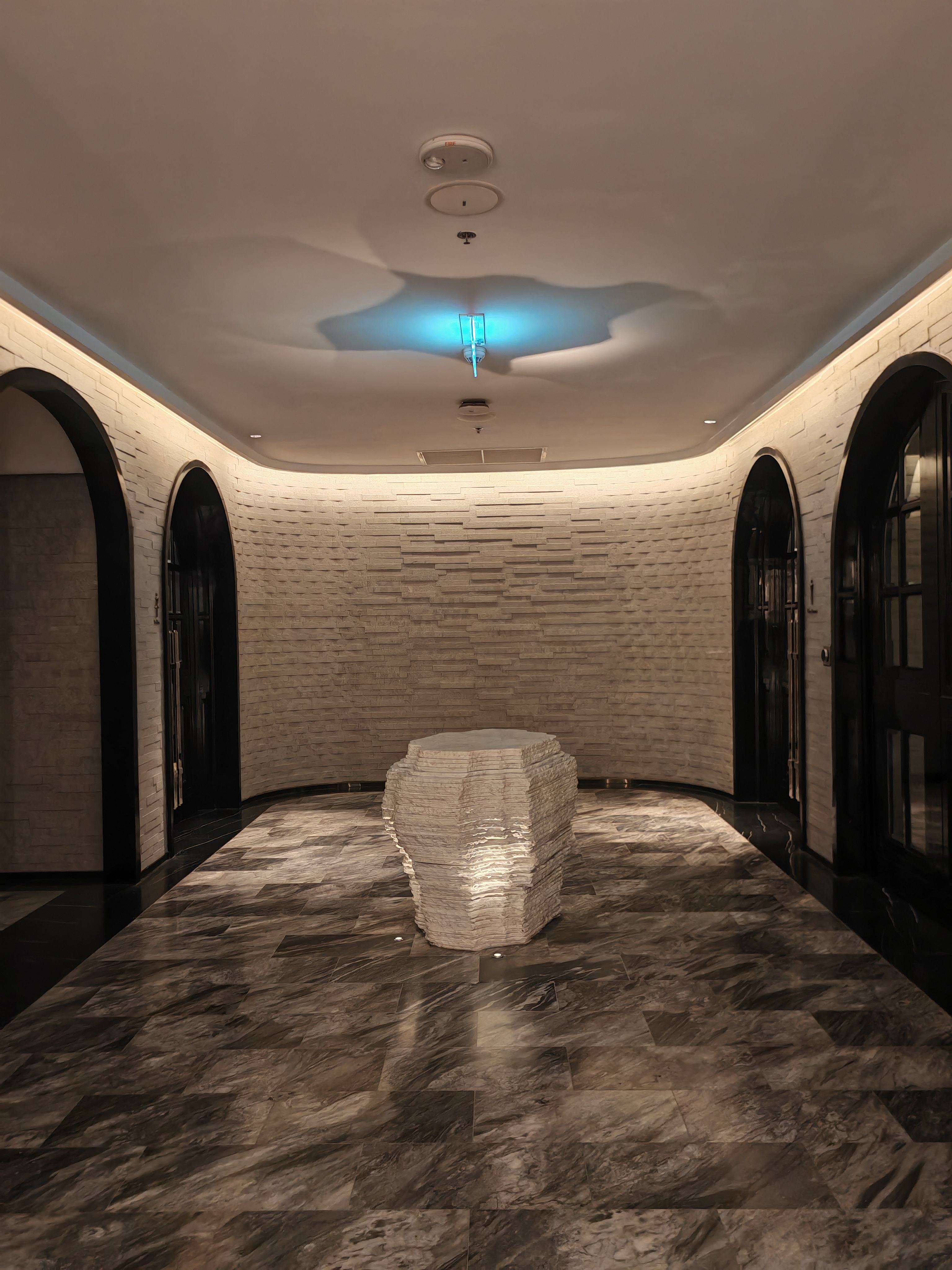 Running, Pool & Wellness - Image 11