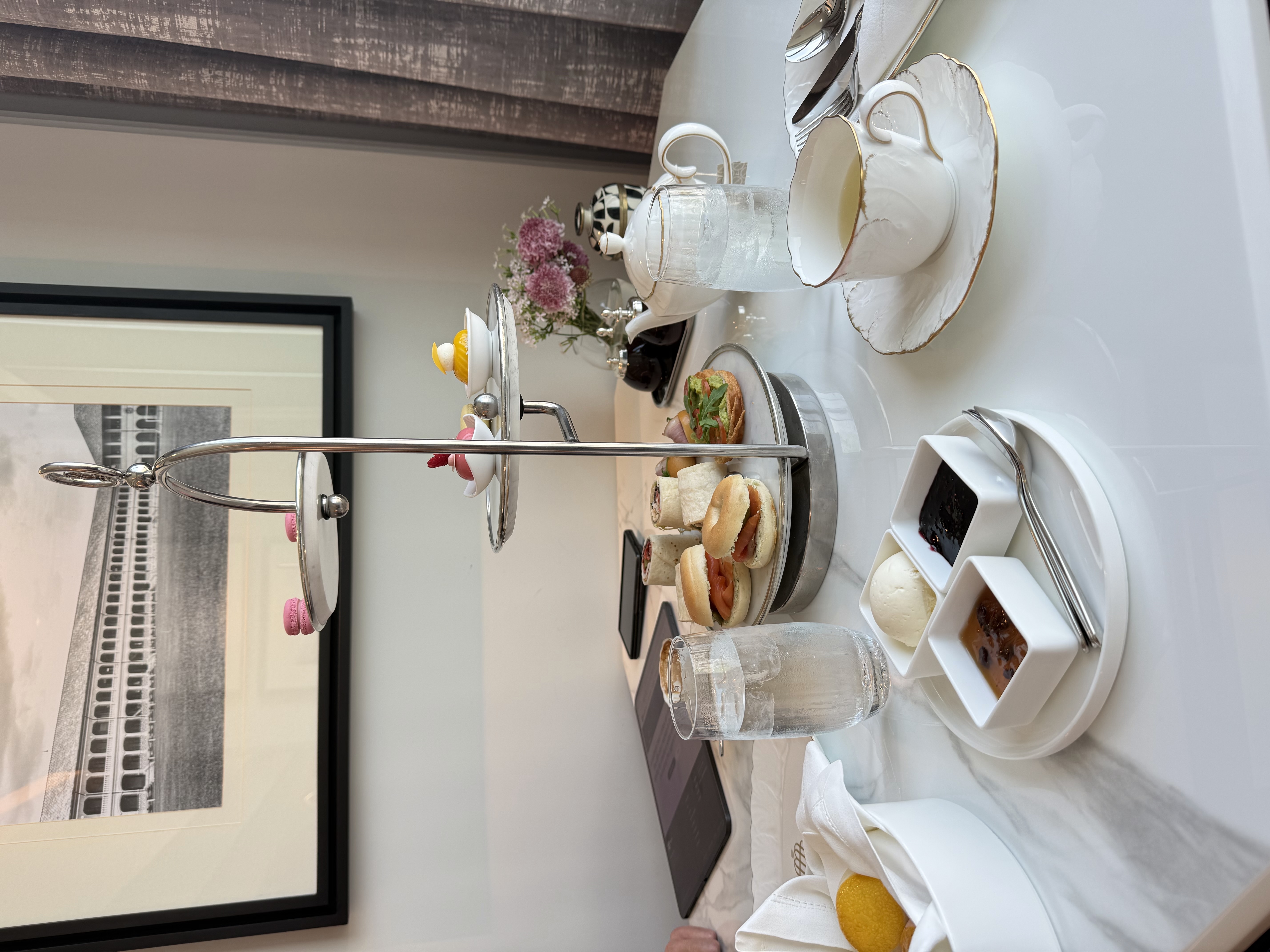The Club Lounge - Image 3