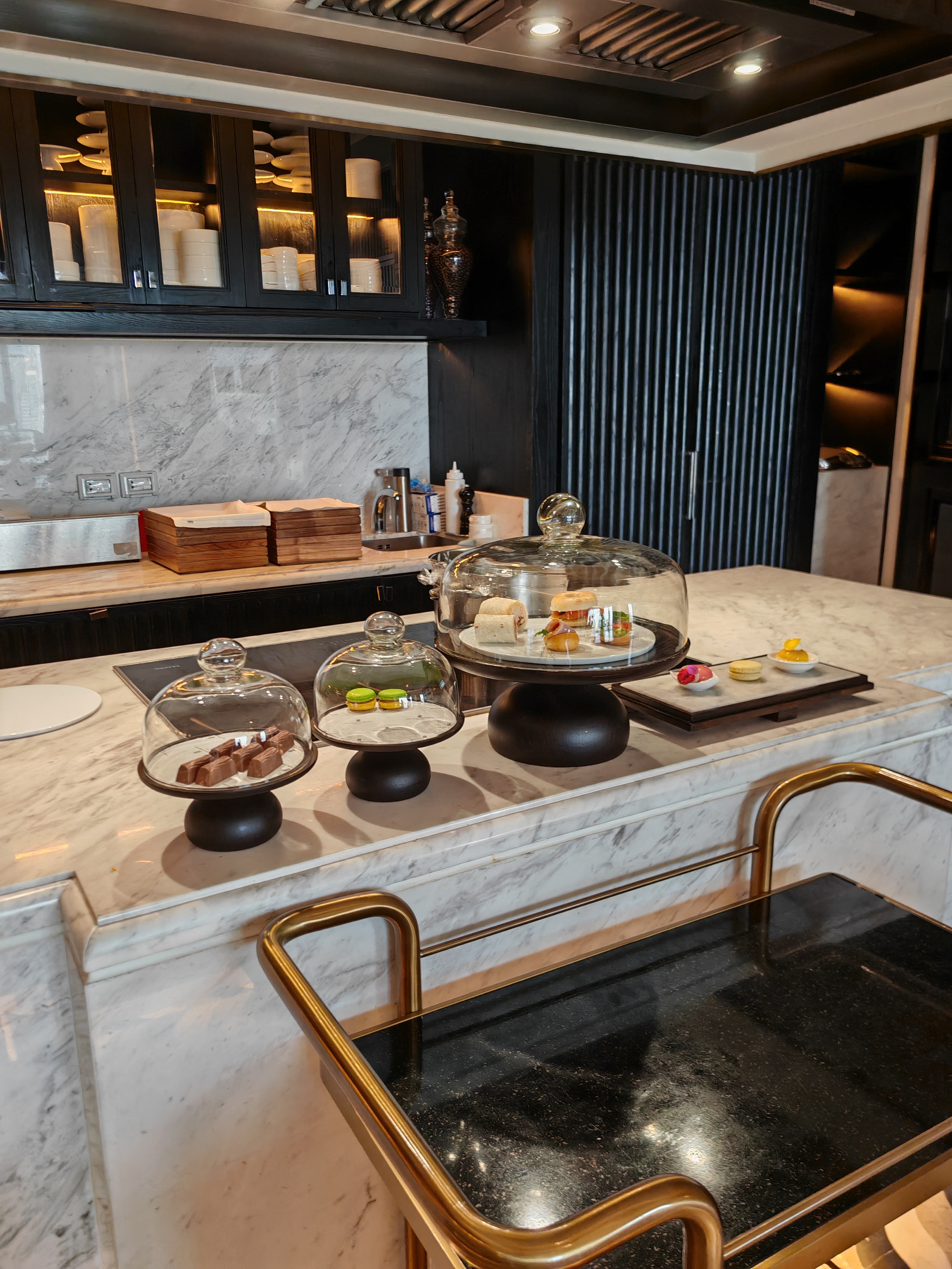 The Club Lounge - Image 5